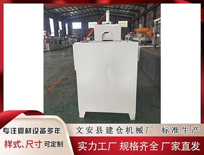 黄冈塑料挤出机 香奈儿中国展来了，这些经典设计为何火了一百年